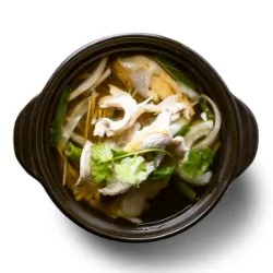 Chicken Claypot - with grass noodle, spring onion, onion, ginger, and fried garlic - Narai Thai Balwyn Food Image