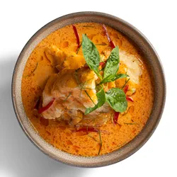 ChuChee Curry - coconut cream curry with capsicum, and Thai sweet basil [GF] - Narai Thai Balwyn Food Image