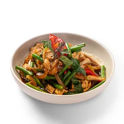 Narai Thai Balwyn Food Image - NRT-stir-fried-basil-chicken-.webp